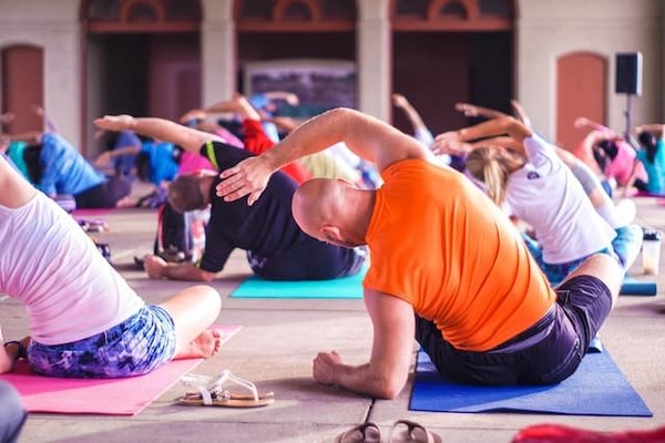 Les profonds bienfaits du yoga: une aventure spirituelle et physique