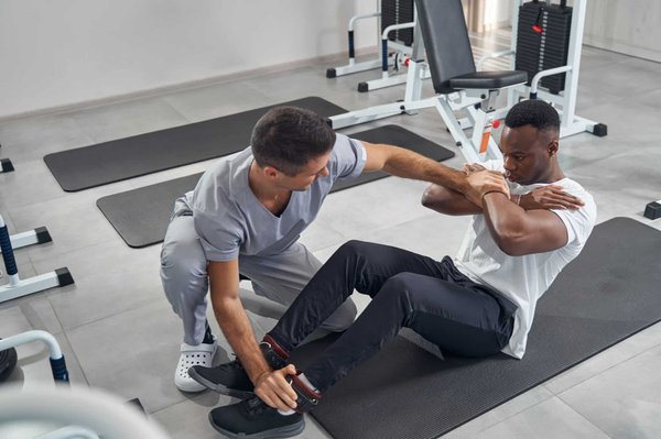 Les exercices pour renforcer ses muscles du haut du corps en basket